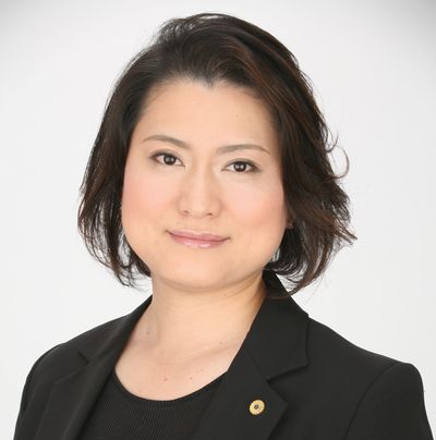 東京北区の女性労務士・毛塚真紀の写真